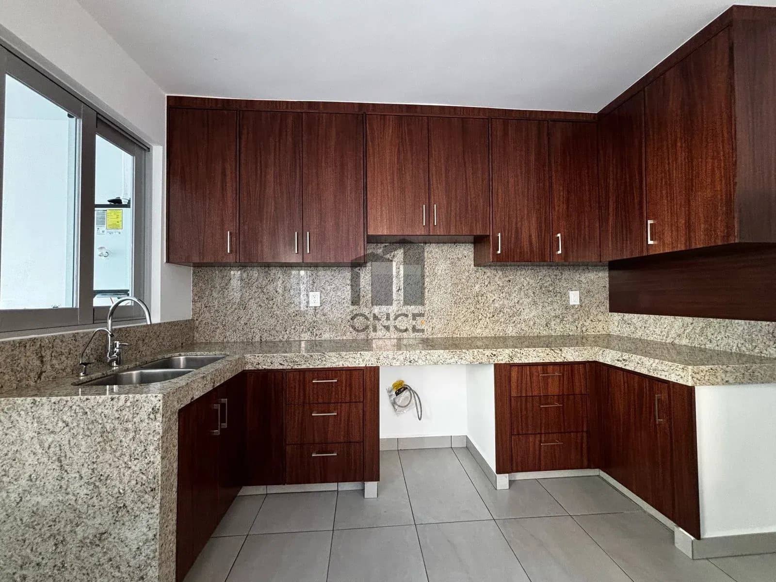 Casa en venta en fraccionamiento privado Bosque Real, Colima — foto 9 de 30
